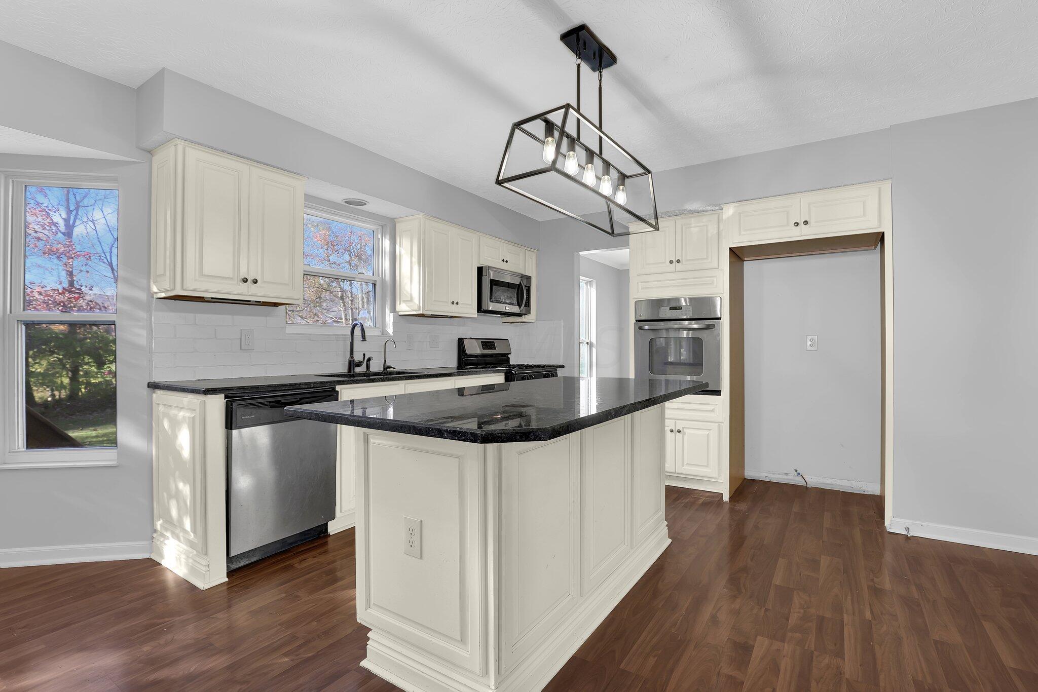 1189 Rice Avenue Columbus, OH 43230 - Photo 10 of 44 10-web-or-mls-1189-rice-ave
