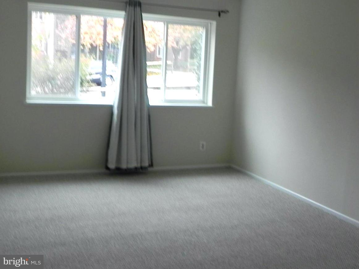 5017 7th Road South, Unit T1 Arlington, VA 22204 - Photo 8 of 14 Bedroom
