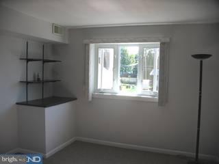 3115 Fairdale Road Philadelphia, PA 19154 - Photo 4 of 6 Gallery Image 4