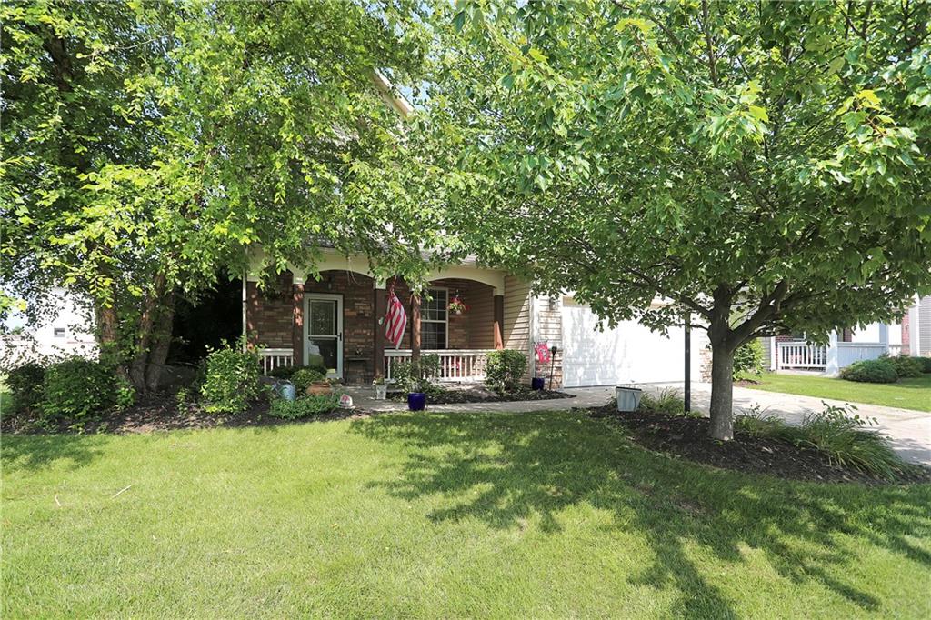 12426 Schoolhouse Road Fishers, IN 46037 - Photo 3 of 51 Gallery Image 3