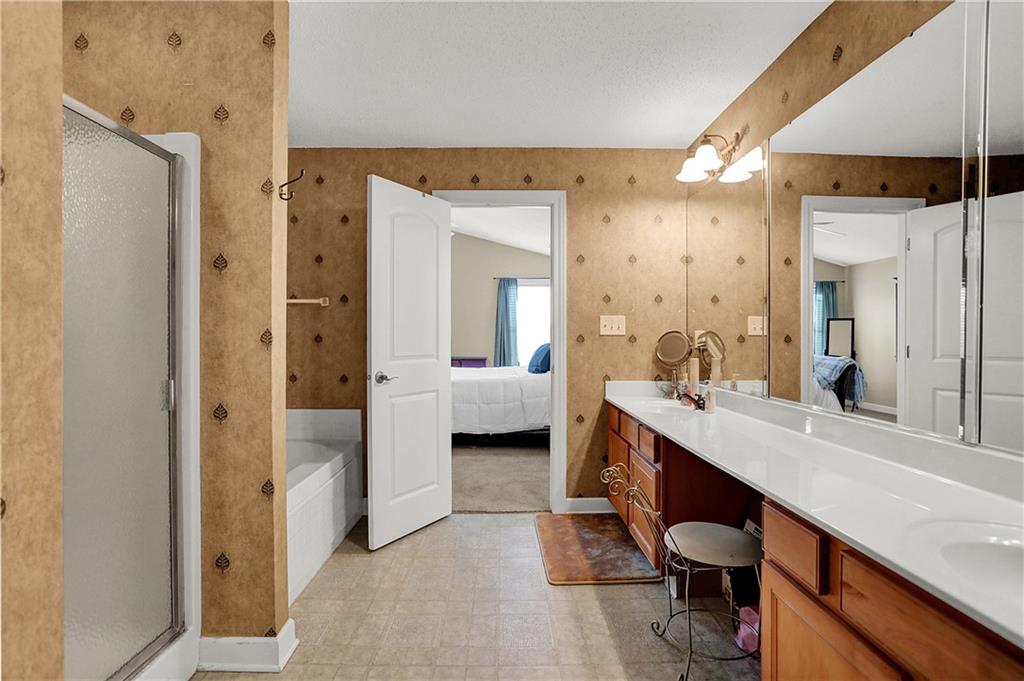 12426 Schoolhouse Road Fishers, IN 46037 - Photo 35 of 51 Gallery Image 35