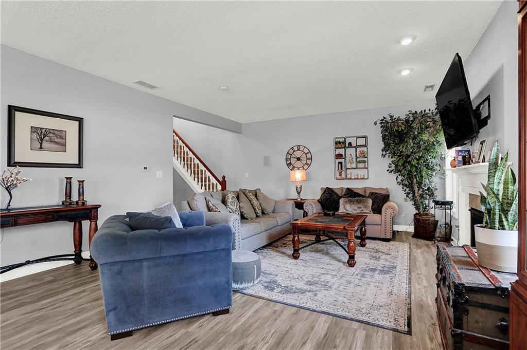 12426 Schoolhouse Road Fishers, IN 46037 - Photo 9 of 51 Gallery Image 9