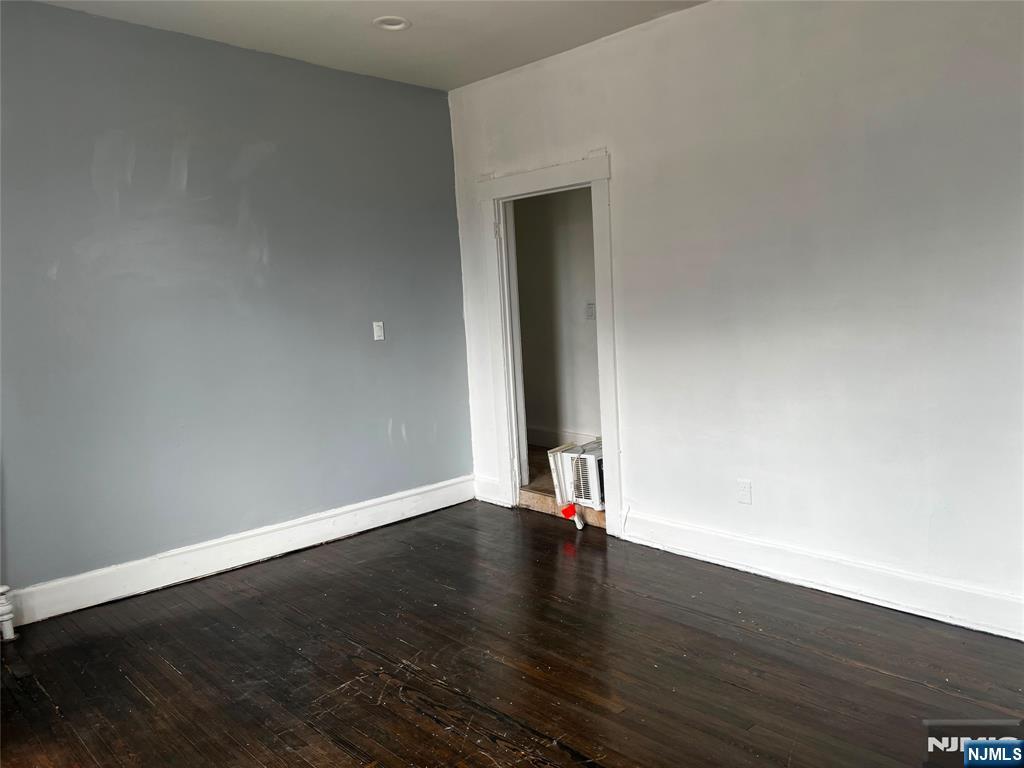 283 Paterson Avenue, Unit 2 East Rutherford, NJ 07073 - Photo 5 of 15