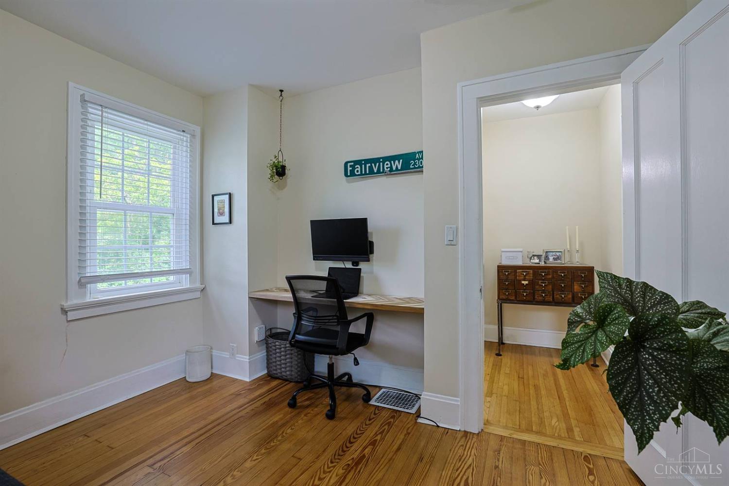 179 Bonham Road Wyoming, OH 45215 - Photo 21 of 35 Gallery Image 21