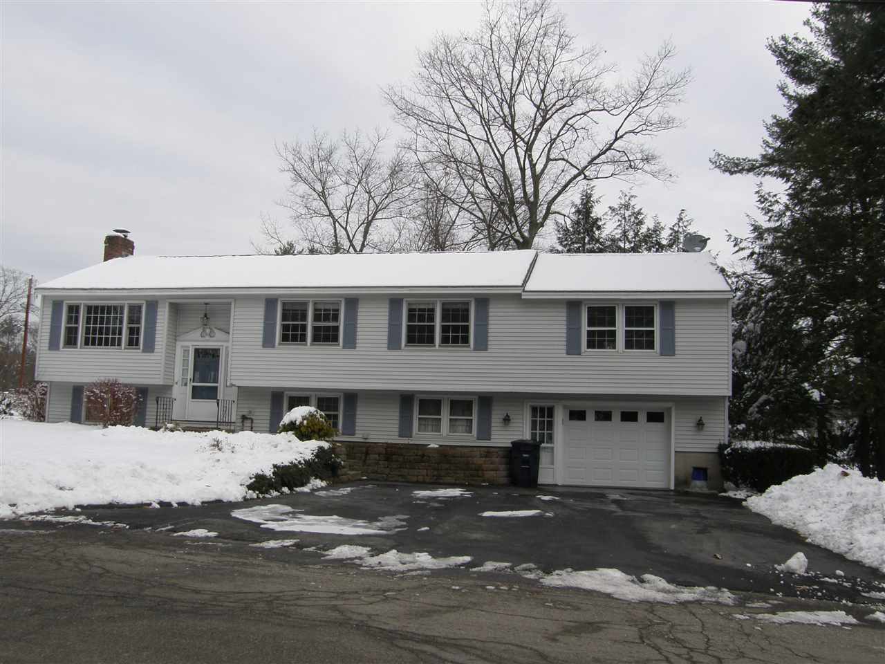 1 Wellesley Road Nashua, NH 03062 - Photo 1 of 10 Gallery Image 1