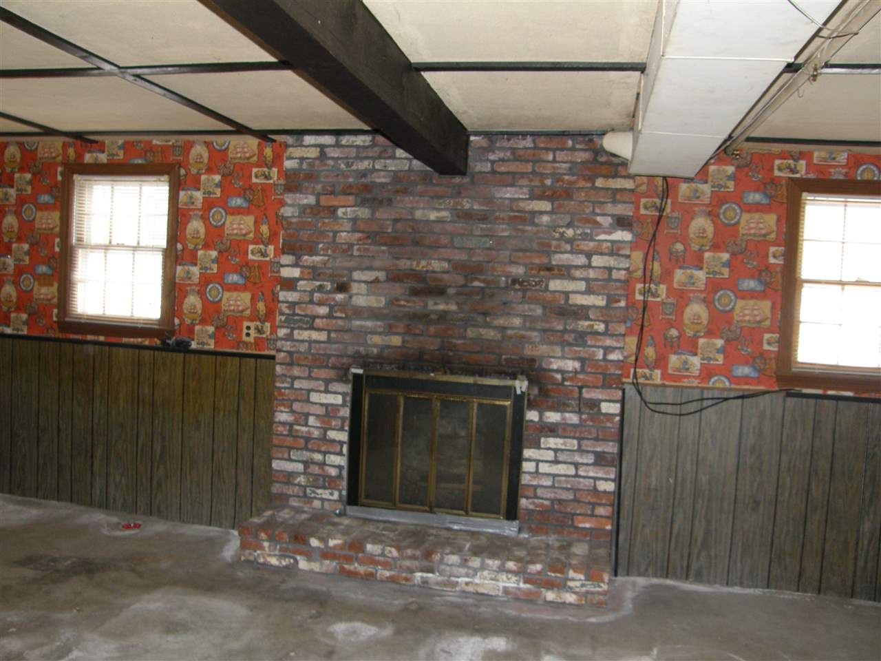 1 Wellesley Road Nashua, NH 03062 - Photo 9 of 10 Gallery Image 9
