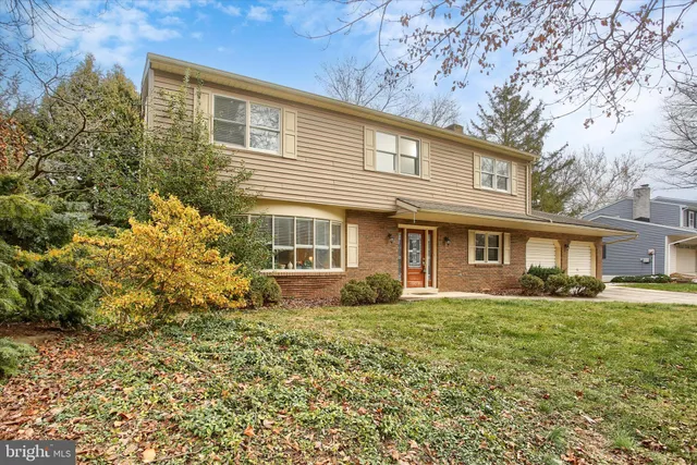 a view of lake view with mountain