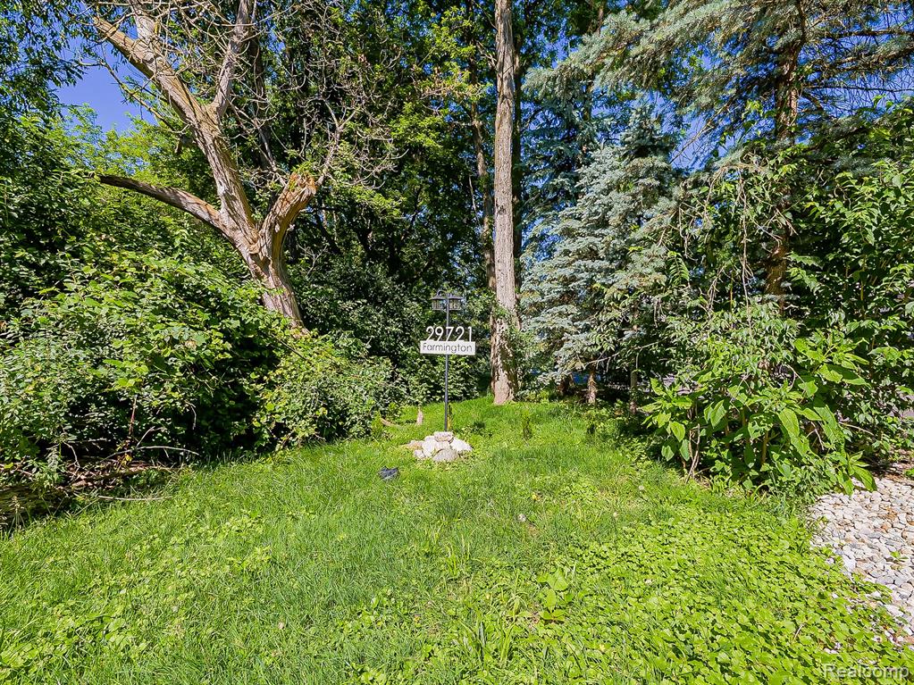 29721 Farmington Road Farmington, MI 48331 - Photo 38 of 45