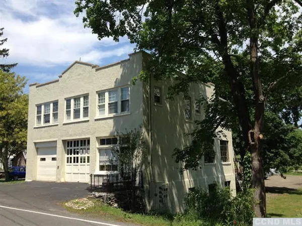 $2,800 | 224 Main Street, Unit 2A, Germantown, NY 12526