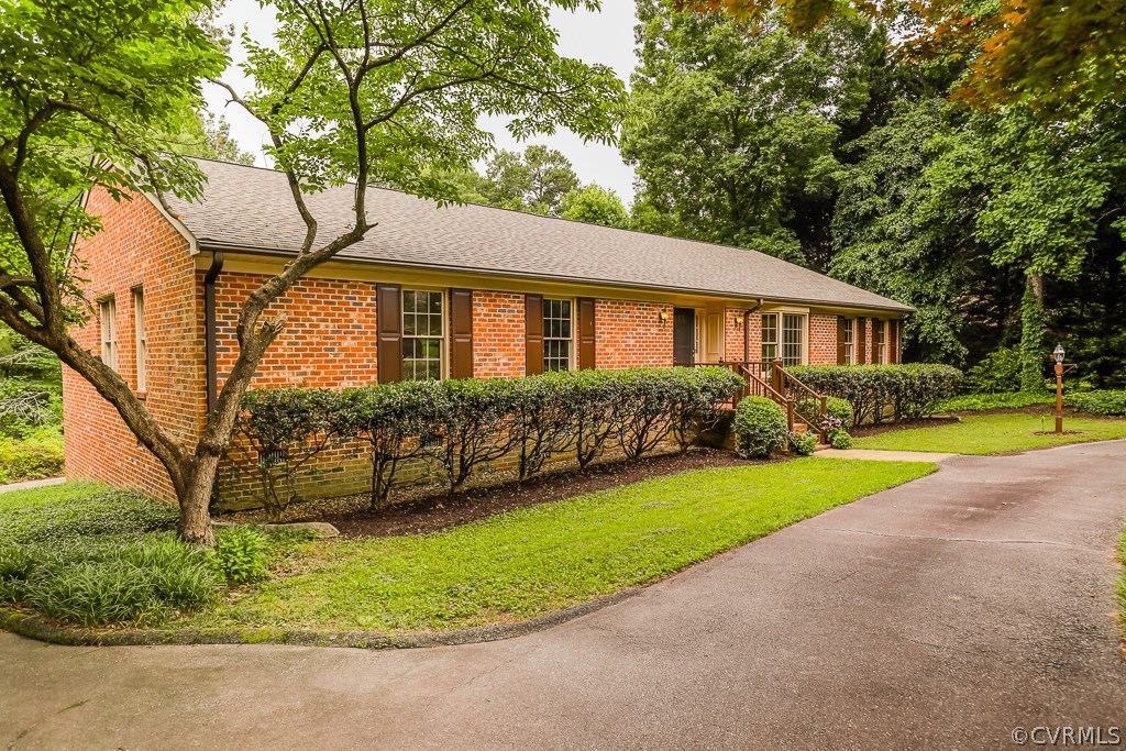 7905 Alvarado Road Henrico, VA 23229 - Photo 5 of 34 Gallery Image 5