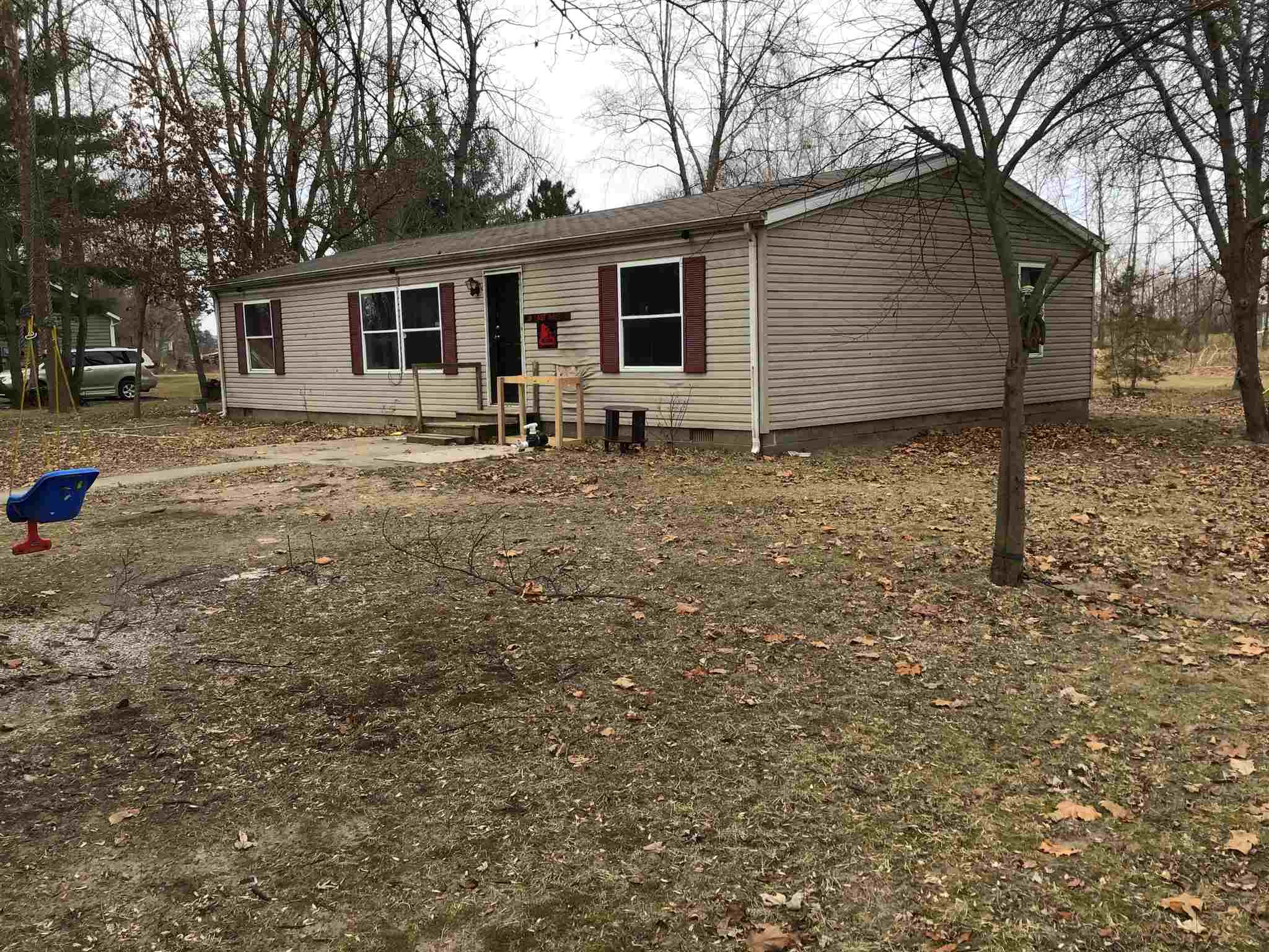 132 East Ray Road Winamac, IN 46996 - Photo 2 of 14