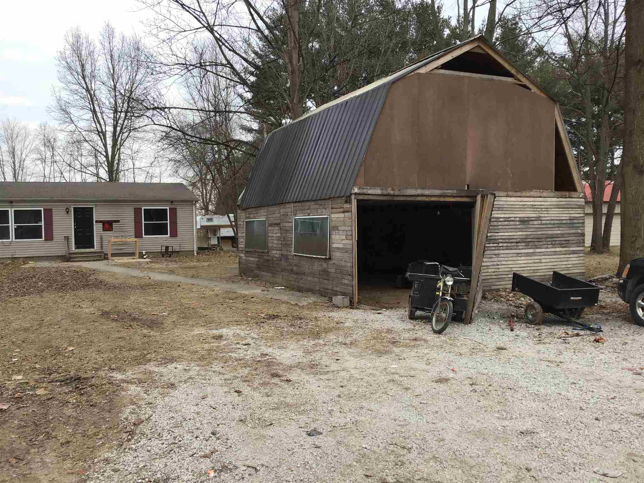 132 East Ray Road Winamac, IN 46996 - Photo 4 of 14