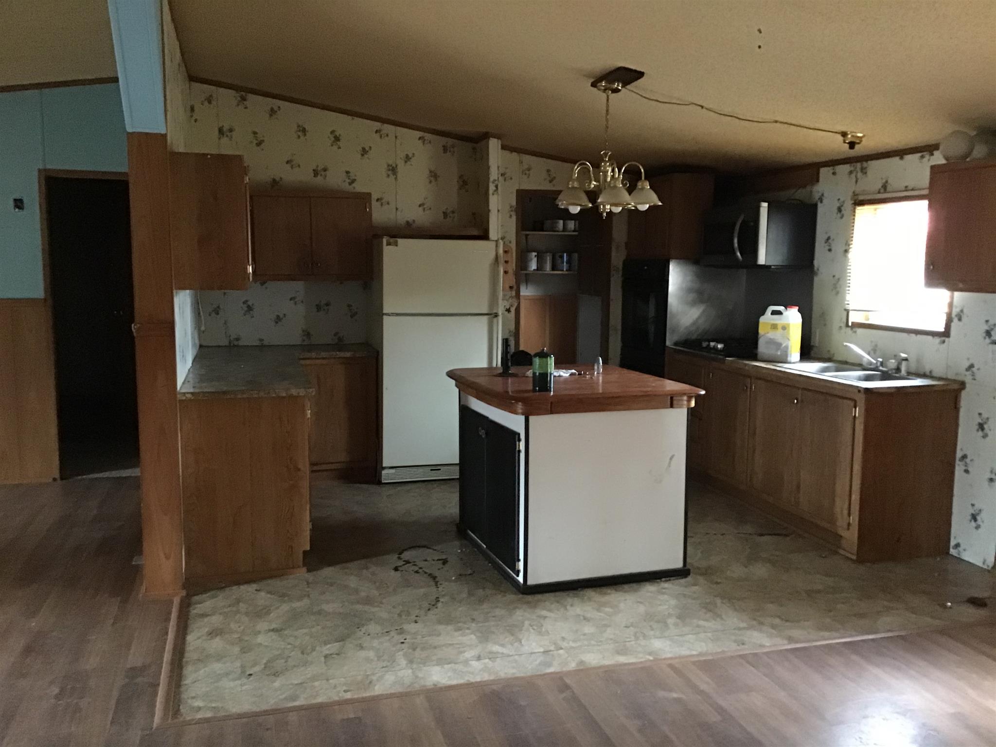 132 East Ray Road Winamac, IN 46996 - Photo 7 of 14