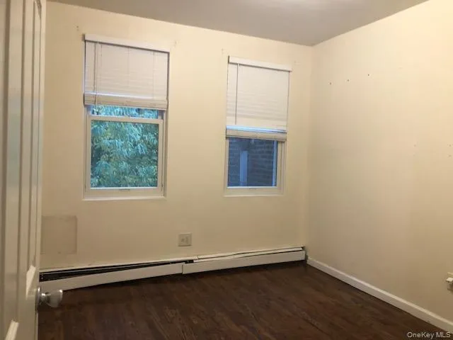 $1,950 | 44-25 Douglaston Parkway | Douglaston