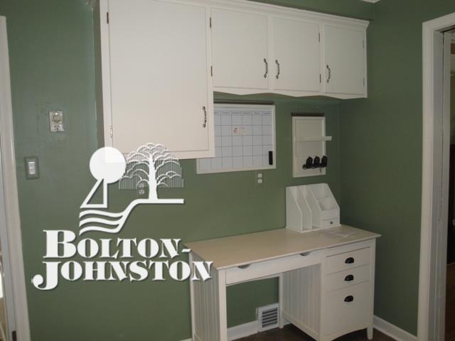 1932 Broadstone Road Grosse Pointe Woods, MI 48236 - Photo 12 of 23