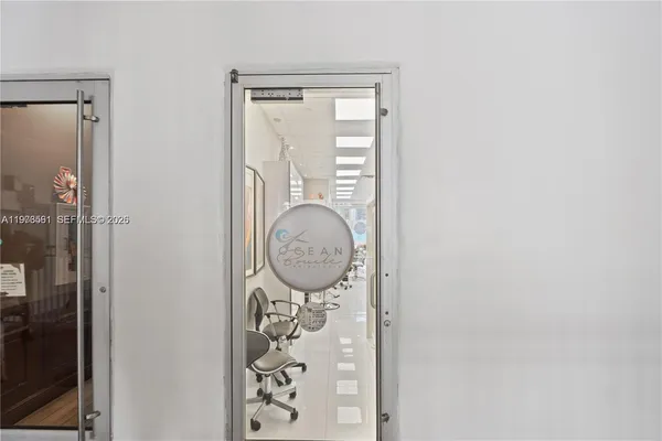 a close view of door lock