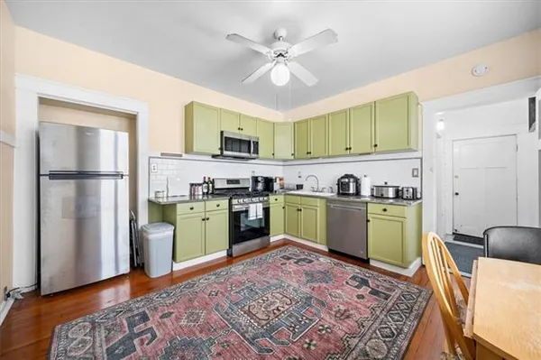 $3,100 | 2608 Magazine Street, New Orleans, LA 70130