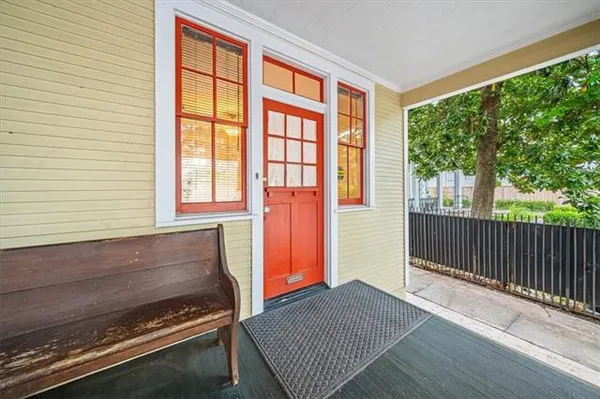 $3,100 | 2608 Magazine Street, New Orleans, LA 70130