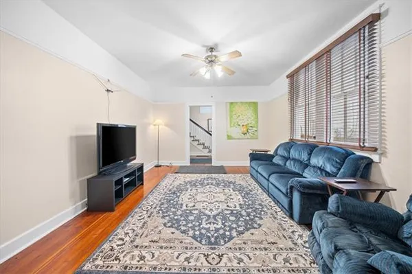 $3,100 | 2608 Magazine Street, New Orleans, LA 70130