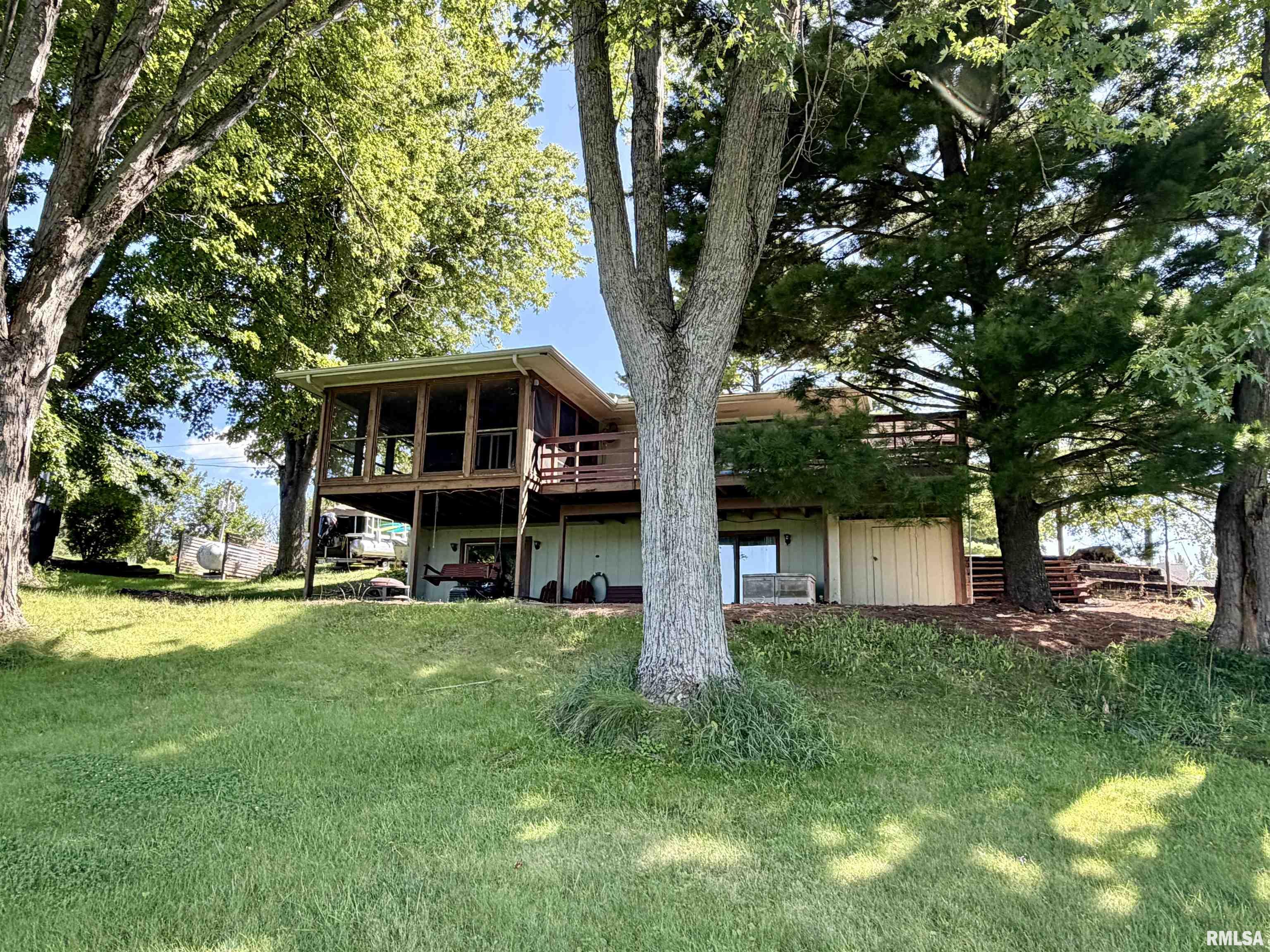1026 Lakeview Road North Dahinda, IL 61428 - Photo 1 of 34 Gallery Image 1
