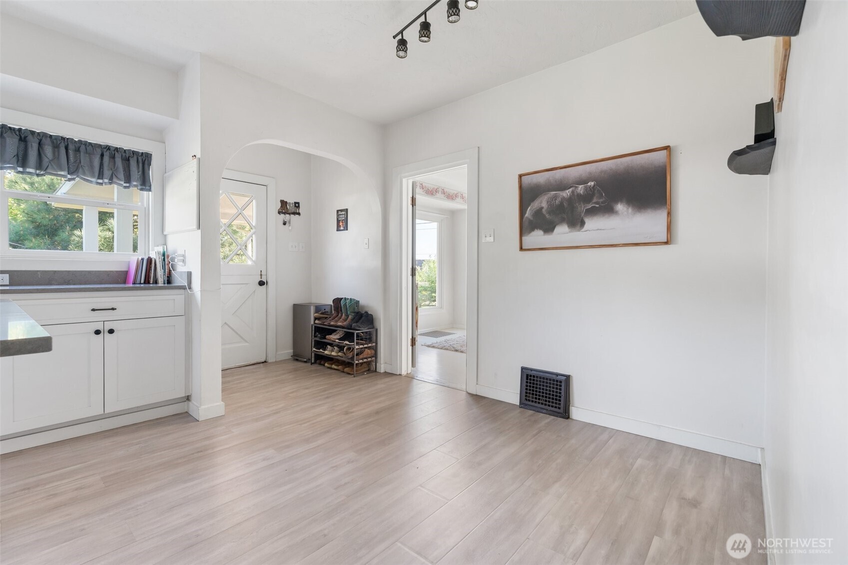 2328 Jackson Highway Chehalis, WA 98532 - Photo 5 of 36