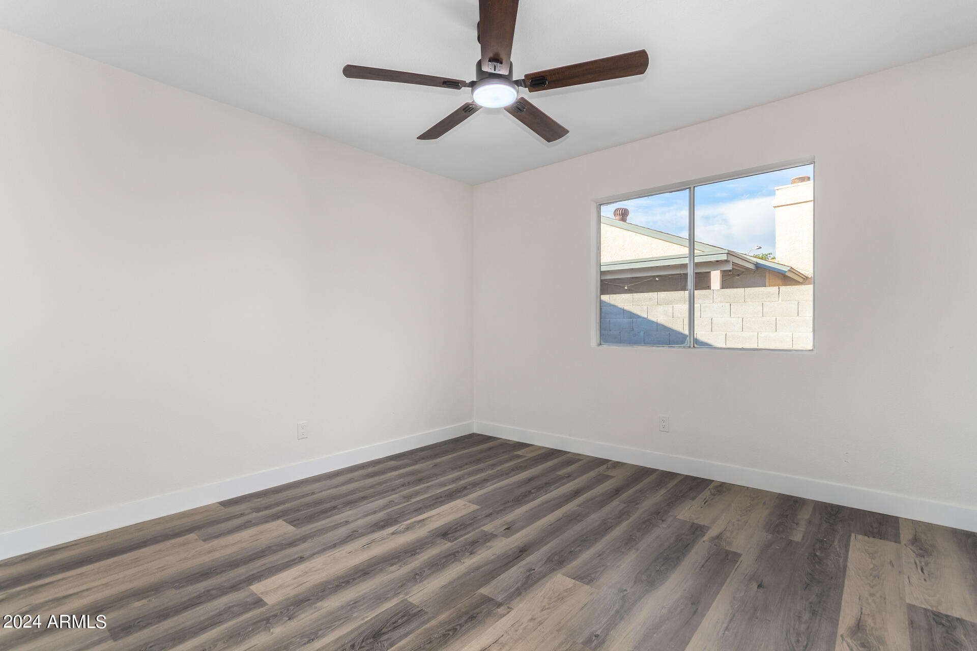 4172 East Wayland Road Phoenix, AZ 85040 - Photo 22 of 31 23-Wayland