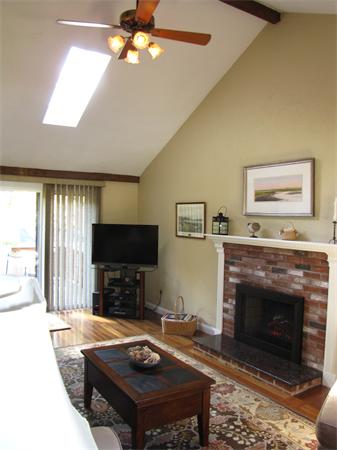 86 Alton Street Walpole, MA 02081 - Photo 17 of 26