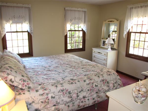86 Alton Street Walpole, MA 02081 - Photo 22 of 26