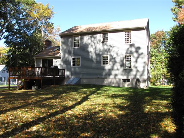 86 Alton Street Walpole, MA 02081 - Photo 6 of 26