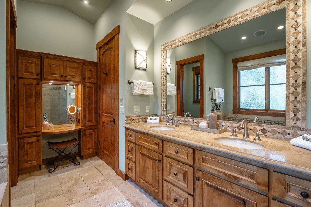 1753 Grouse Ridge Road Truckee, CA 96161 - Photo 15 of 28 Gallery Image 15