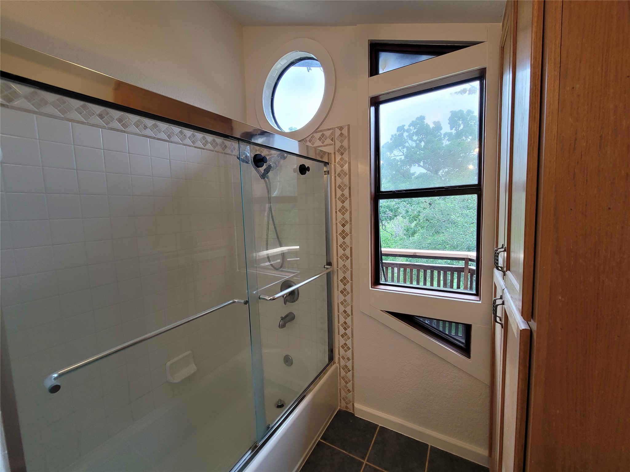 281 Earl Callahan Road, Unit A Cedar Creek, TX 78612 - Photo 25 of 39 a bathroom with a shower and a sink