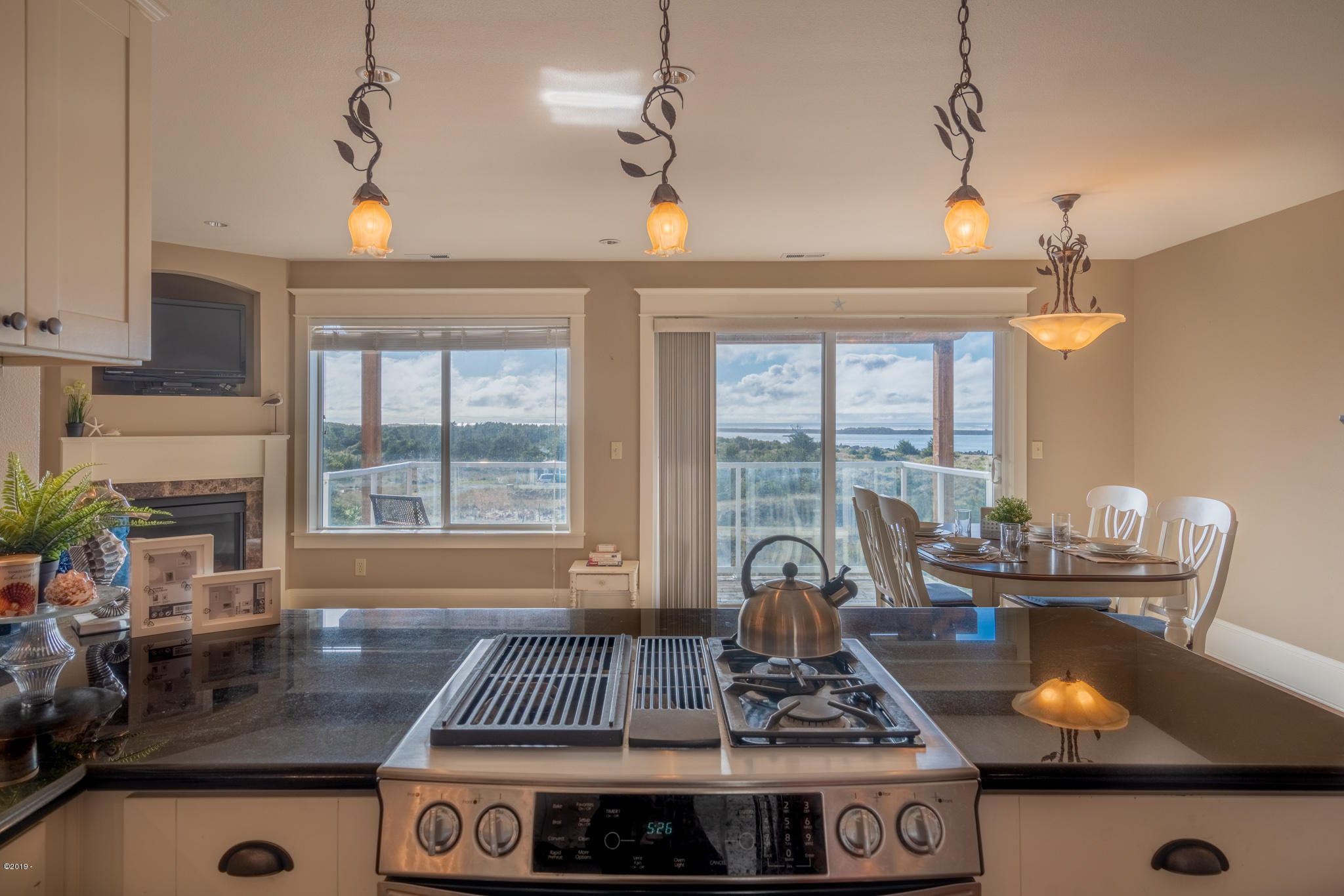 322 Southwest 30th Street Newport, OR 97366 - Photo 16 of 34 322 SW 30th St, Unit 2 - Newport, OR