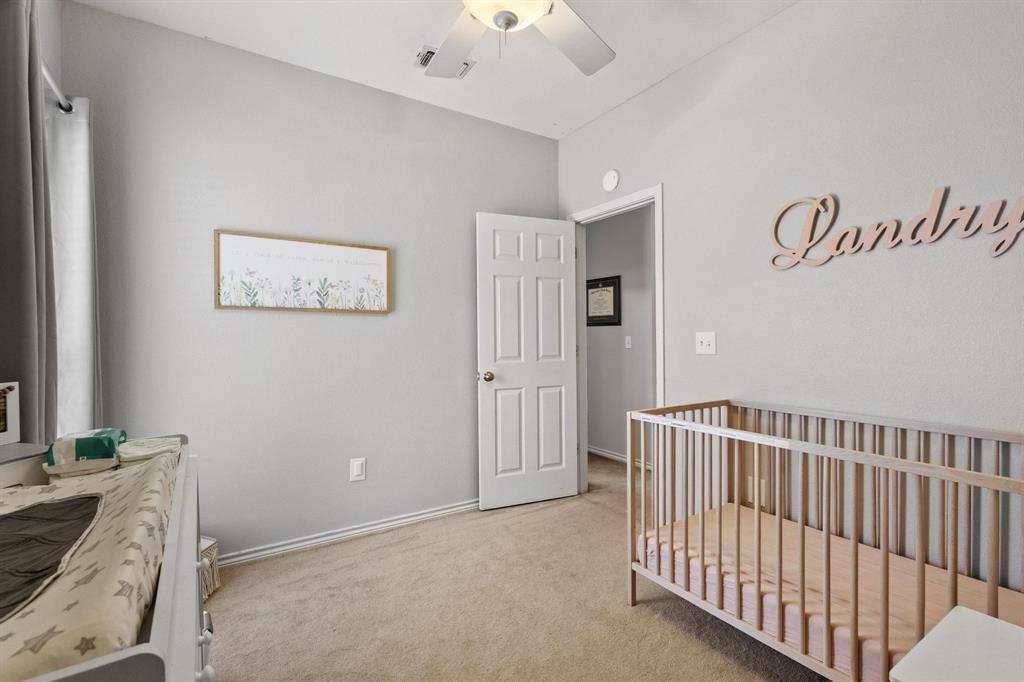 406 Sunshine Trail Bells, TX 75414 - Photo 29 of 36 a view of a hallway with workspace