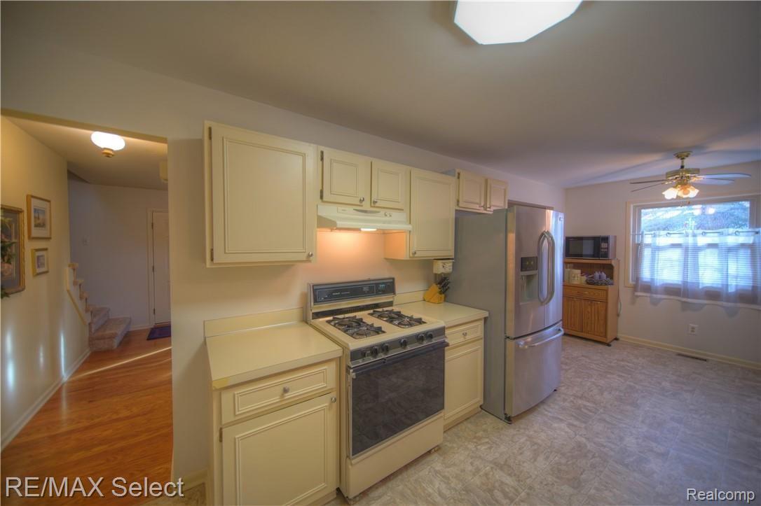 6304 Yorkshire North Riding Road Flint, MI 48532 - Photo 13 of 32 6304 Yorkshire 11A.jpg