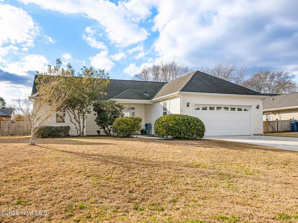 $310,000 | 302 Whirlaway Boulevard, Sneads Ferry, NC 28460