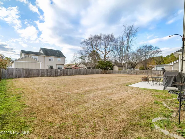 $310,000 | 302 Whirlaway Boulevard, Sneads Ferry, NC 28460