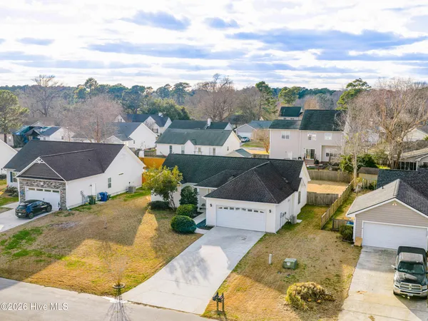 $310,000 | 302 Whirlaway Boulevard, Sneads Ferry, NC 28460