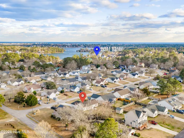 $310,000 | 302 Whirlaway Boulevard, Sneads Ferry, NC 28460