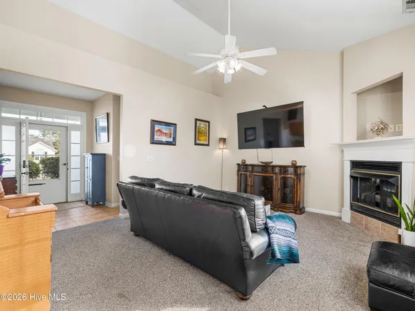 $310,000 | 302 Whirlaway Boulevard, Sneads Ferry, NC 28460