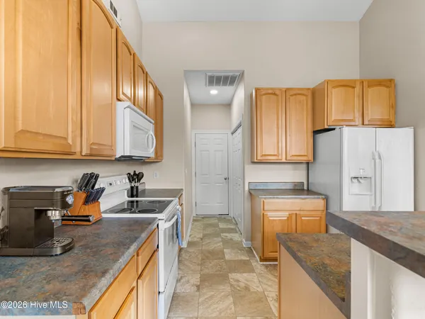 $310,000 | 302 Whirlaway Boulevard, Sneads Ferry, NC 28460