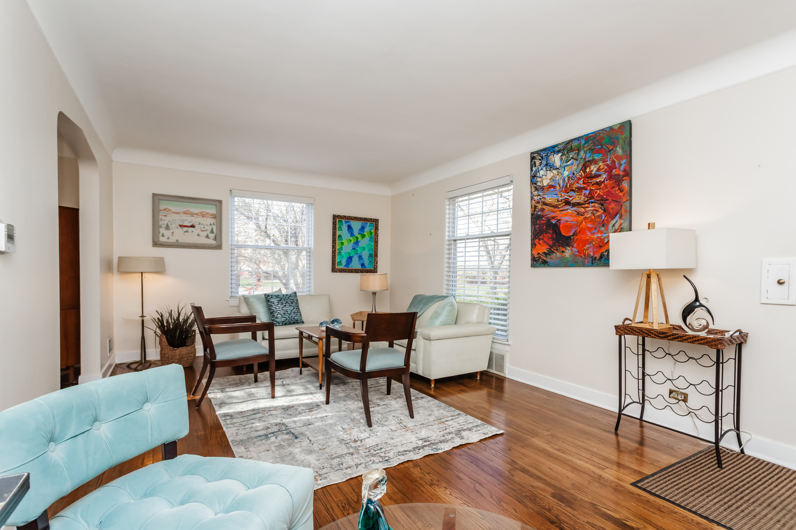 552 East Parkway Road Riverside, IL 60546 - Photo 5 of 25 a living room with furniture wooden floor and a window