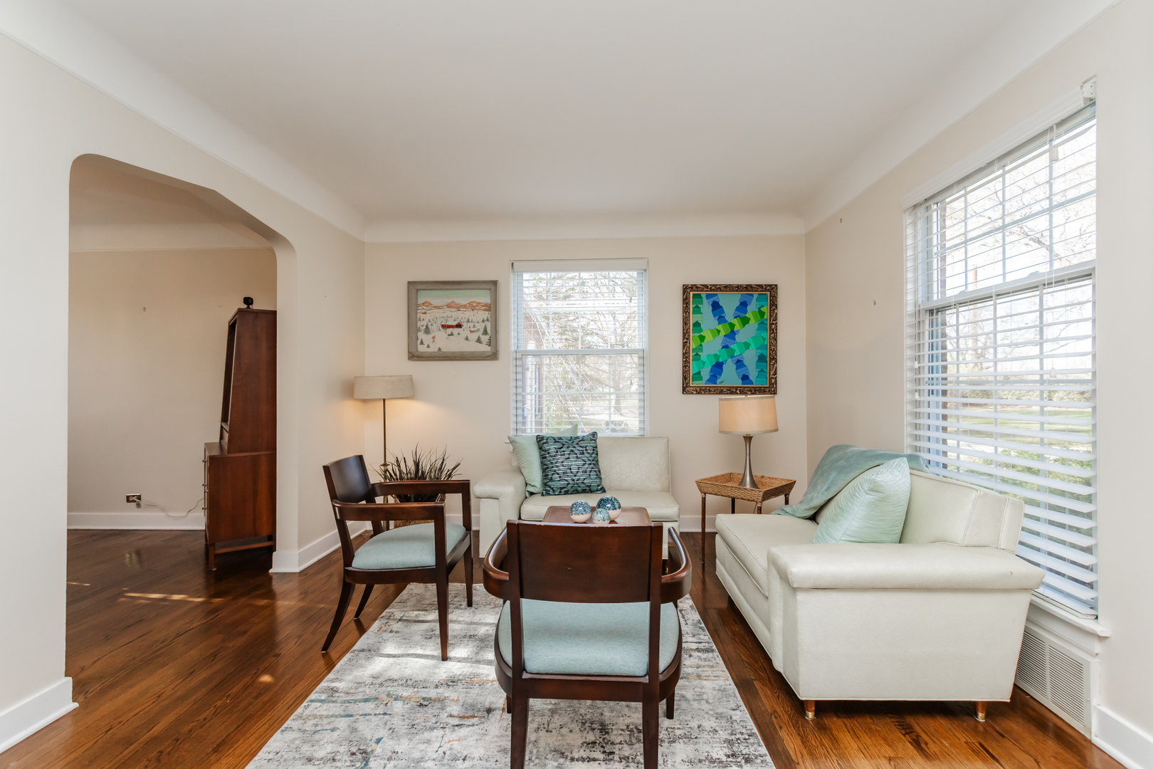 552 East Parkway Road Riverside, IL 60546 - Photo 7 of 25 a living room with furniture and a window