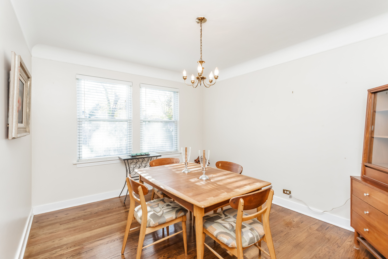 552 East Parkway Road Riverside, IL 60546 - Photo 8 of 25 a dining room with a table and chairs