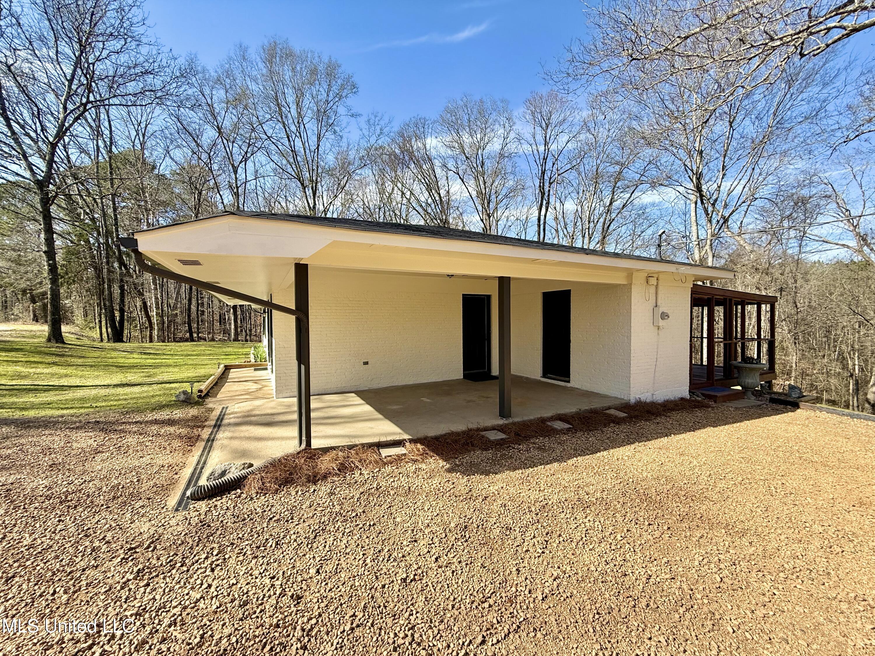 4194 Burt Loop Road Crystal Springs, MS 39059 - Photo 33 of 50 IMG_9151