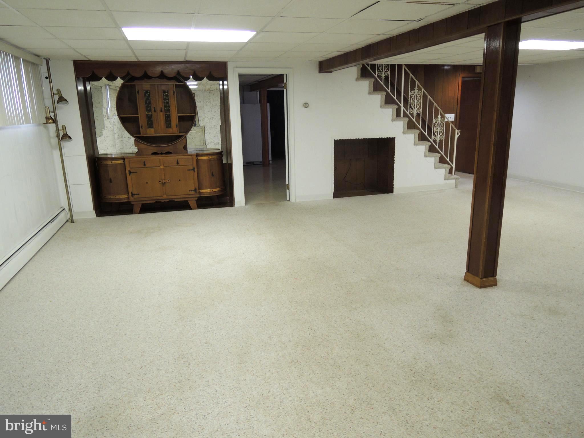 136 New Road Horsham, PA 19044 - Photo 12 of 29 Gallery Image 12