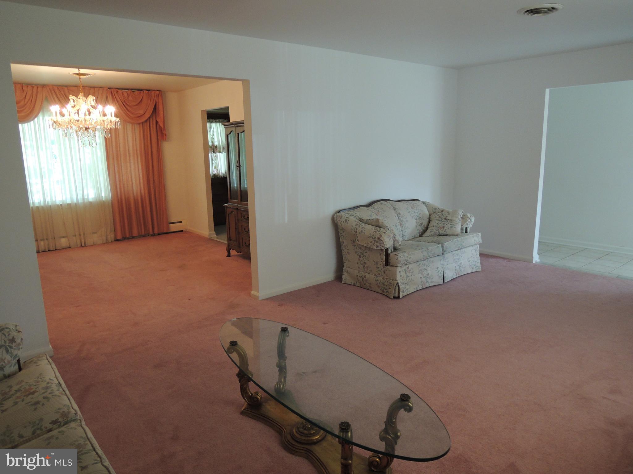 136 New Road Horsham, PA 19044 - Photo 3 of 29 Gallery Image 3