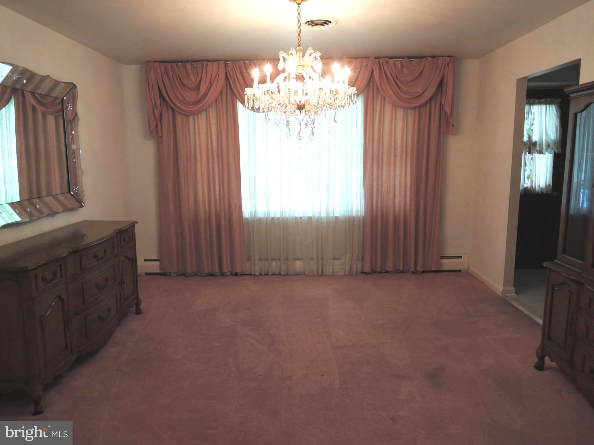 136 New Road Horsham, PA 19044 - Photo 4 of 29 Gallery Image 4