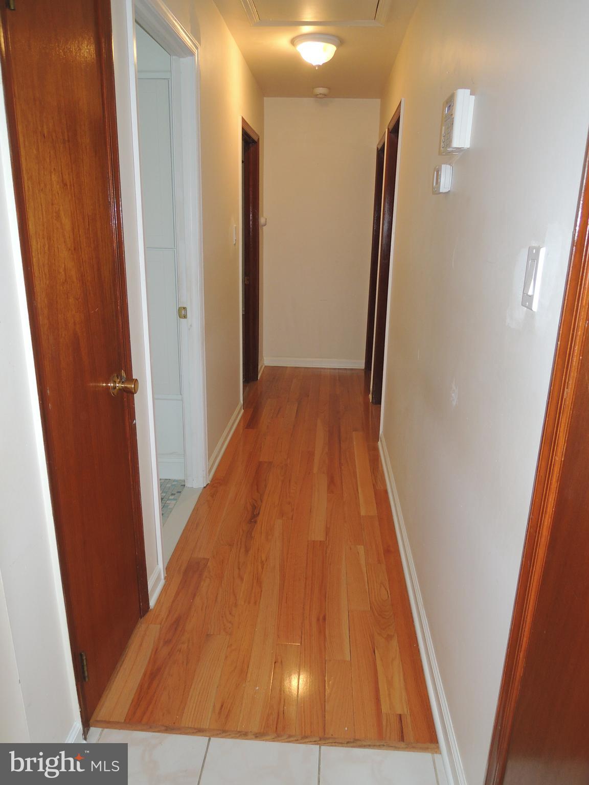 136 New Road Horsham, PA 19044 - Photo 5 of 29 Gallery Image 5