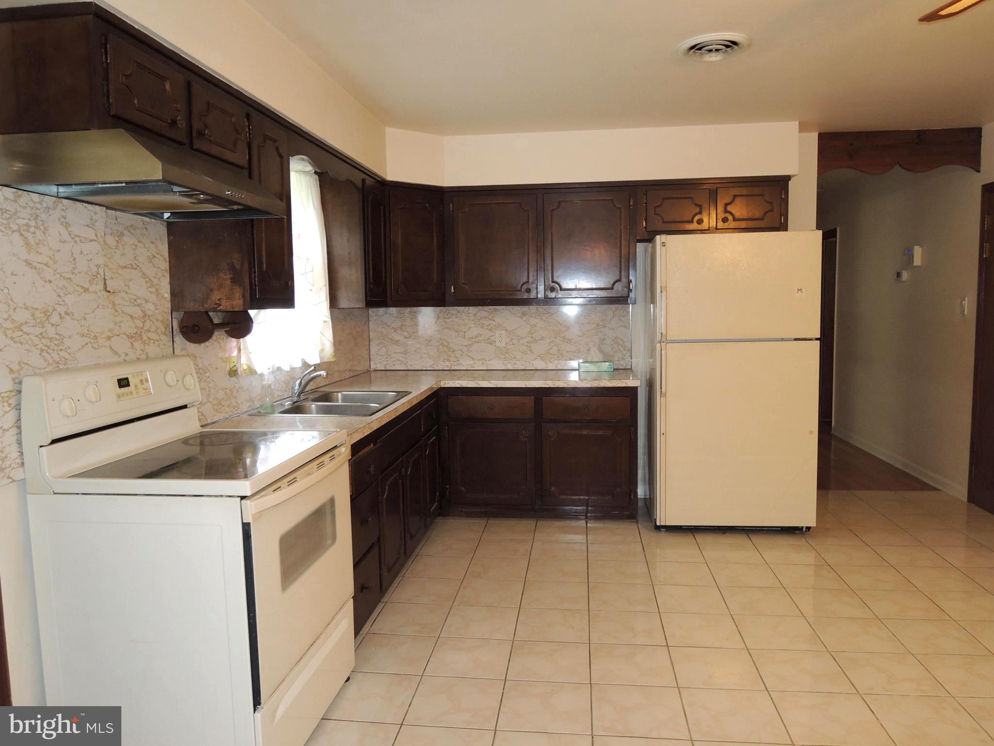 136 New Road Horsham, PA 19044 - Photo 8 of 29 Gallery Image 8