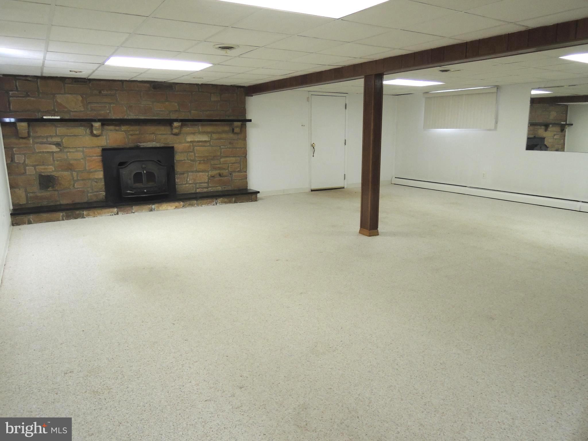 136 New Road Horsham, PA 19044 - Photo 9 of 29 Gallery Image 9